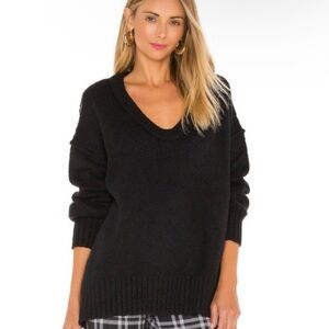 NWT Medium Free People Black Brookside V-Neck Tunic Sweater!